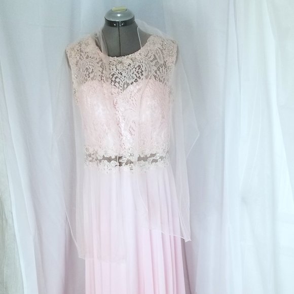 Brand unknown, 6/8, soft pink, comes with scarf. - Picture 4 of 6